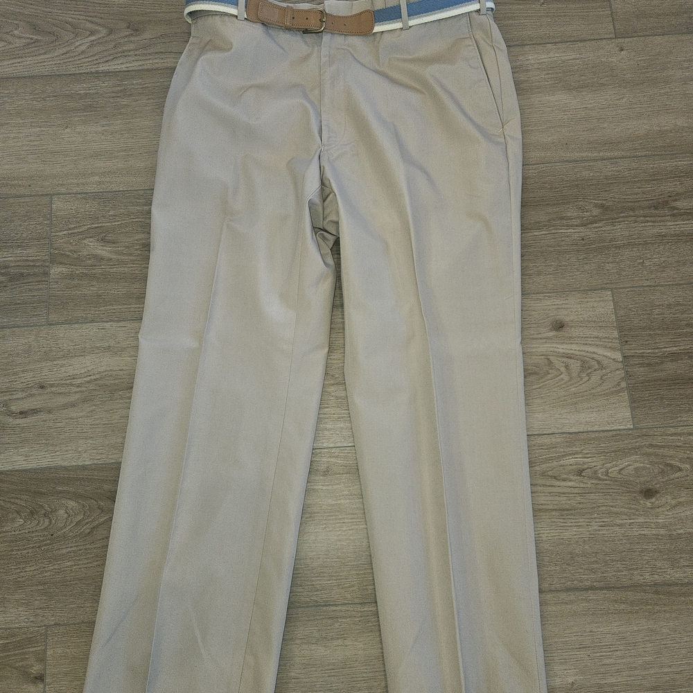 LOFT Men's Khaki Chinos with Belt
